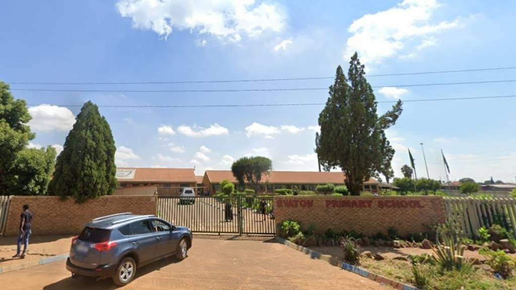 Three pupils died at Evaton Primary School. (Google© Streetview, Google Maps, taken 2024)