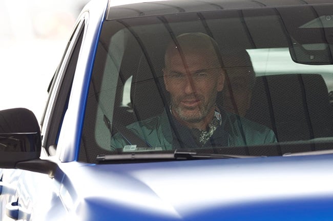 Sport | Football great Zidane kicks off Le Mans 24 Hours