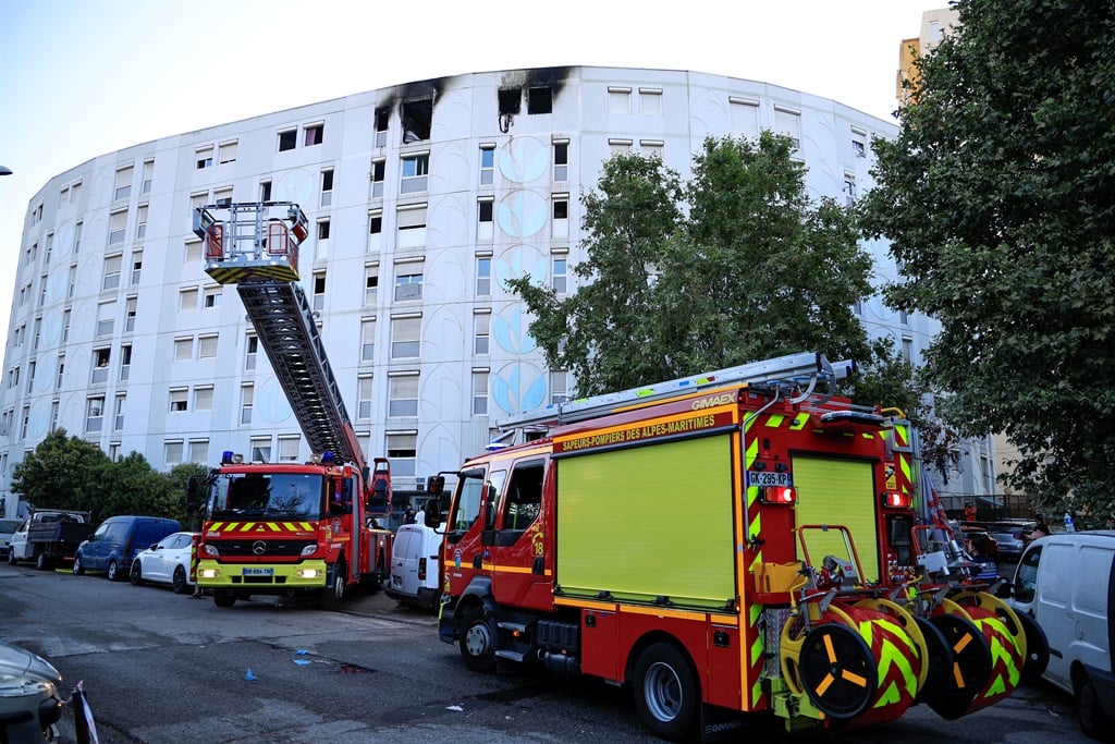 News24 | UPDATE | Authorities probe arson as 3 children are among 7 killed in building fire in France's Nice