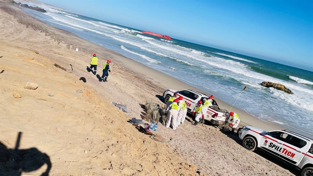 News24 | Massive West Coast oil spill mop-up under way after MV Ultra Galaxy breaks up into four pieces