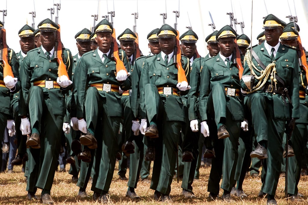 Zimbabwe's army commander said the country will have "command voting" in future. (Jekesai Njikizana / AFP)