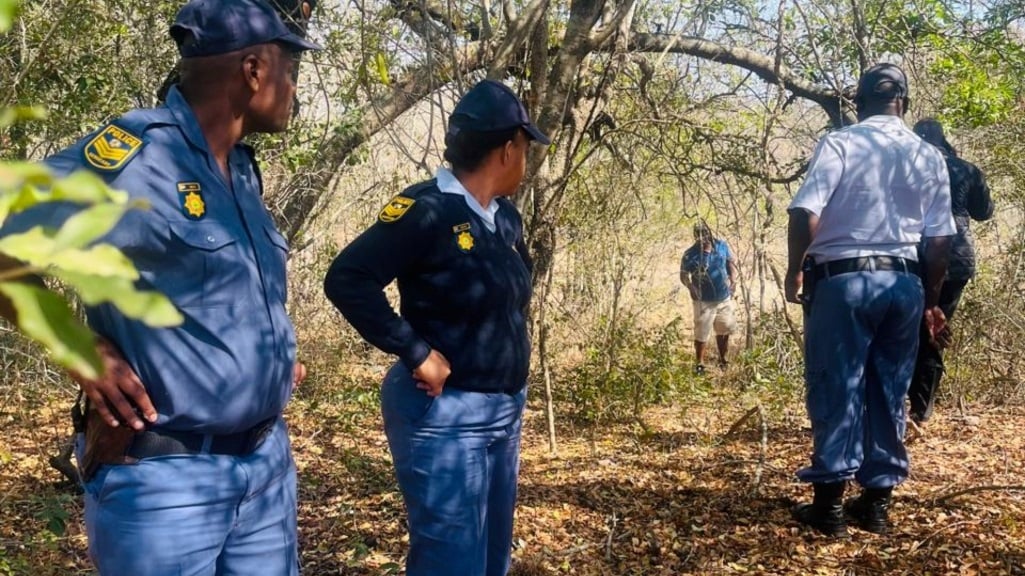 Tonga police have launched a manhunt for a suspect after two pupils were raped while on their way to school. (@SAPoliceService/X)