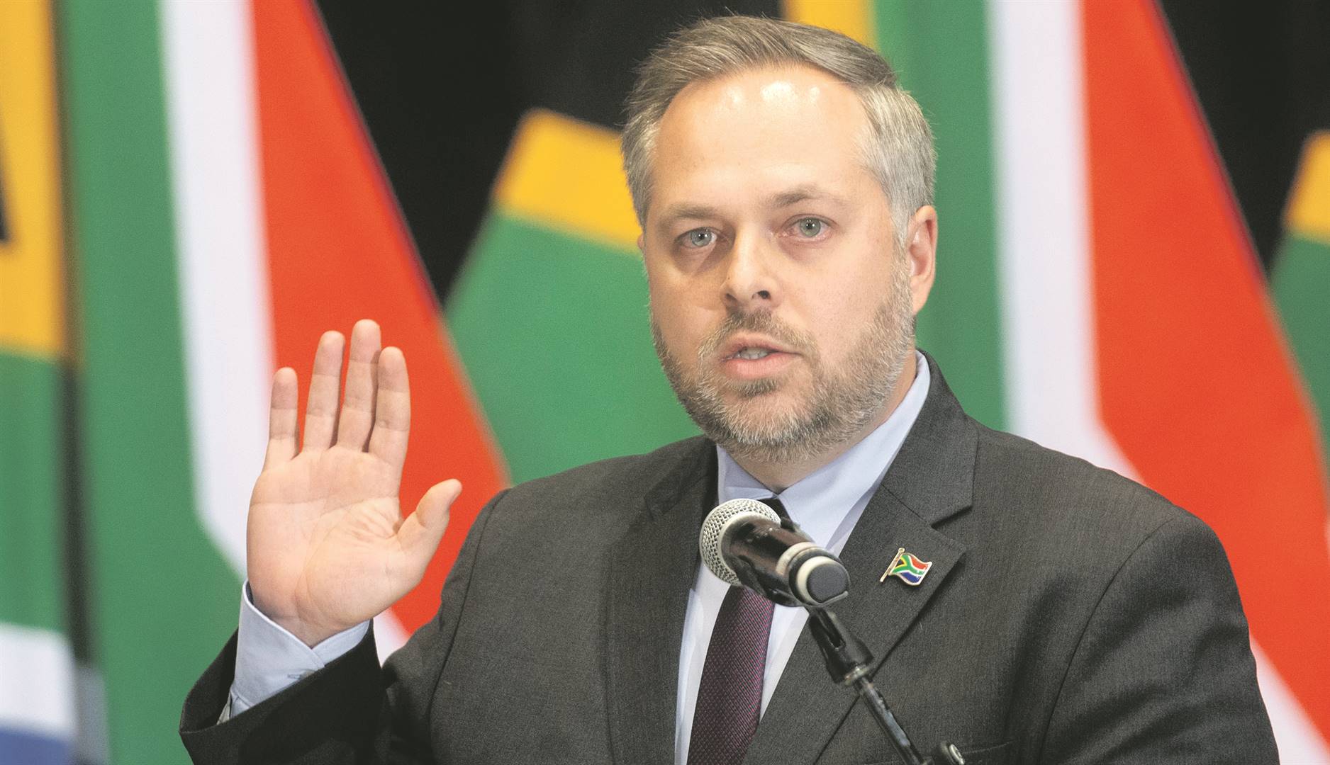News24 | New Home Affairs Minister Leon Schreiber issues first orders days after appointment