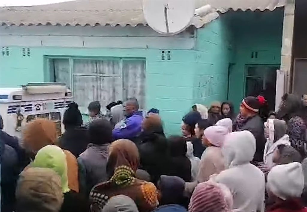 News24 | WATCH | Police arrest teen after woman, 32, is shot dead in Cape Town