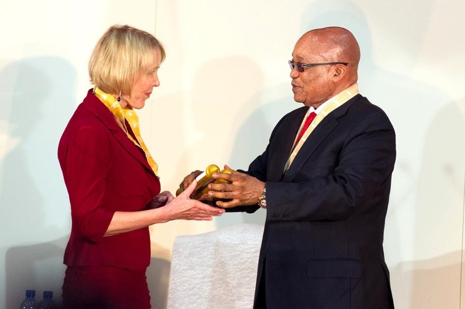 Professor Helen Rees receives the Order of the Baobab Award from President Jacob Zuma 