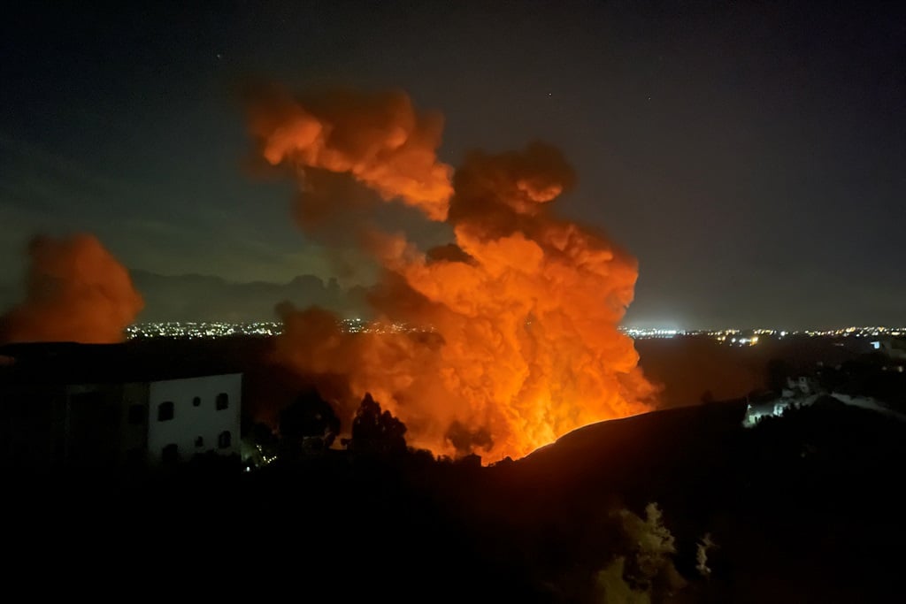 Hezbollah, Israel alternate heavy hearth after lethal Israeli strike | News24