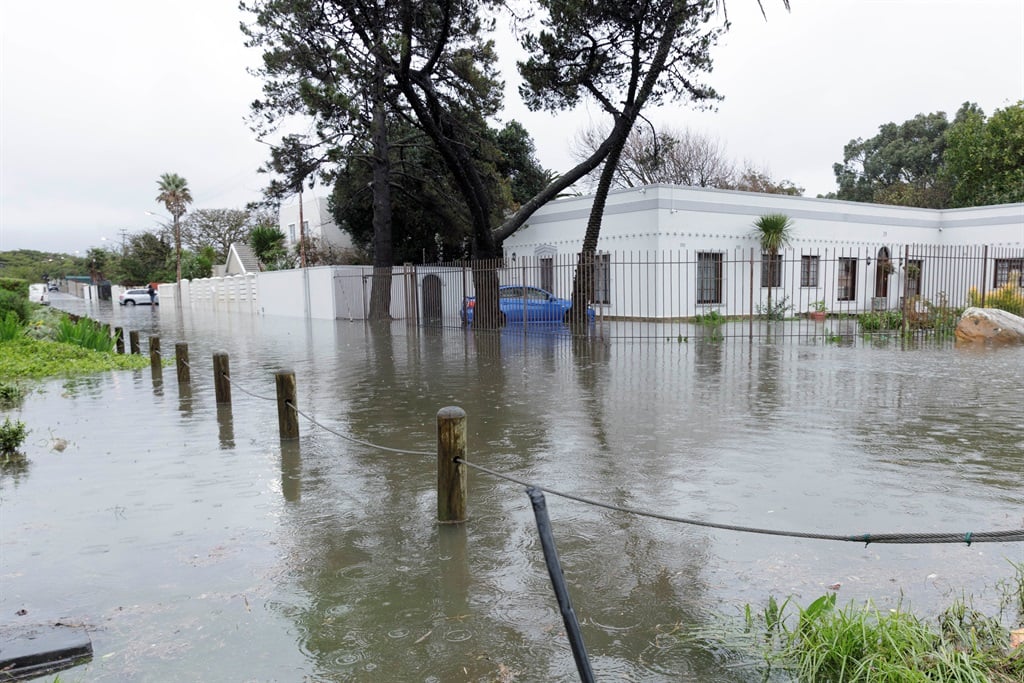 News24 | Too soon to tell: Western Cape government waiting for water to subside to tally cost of flooding