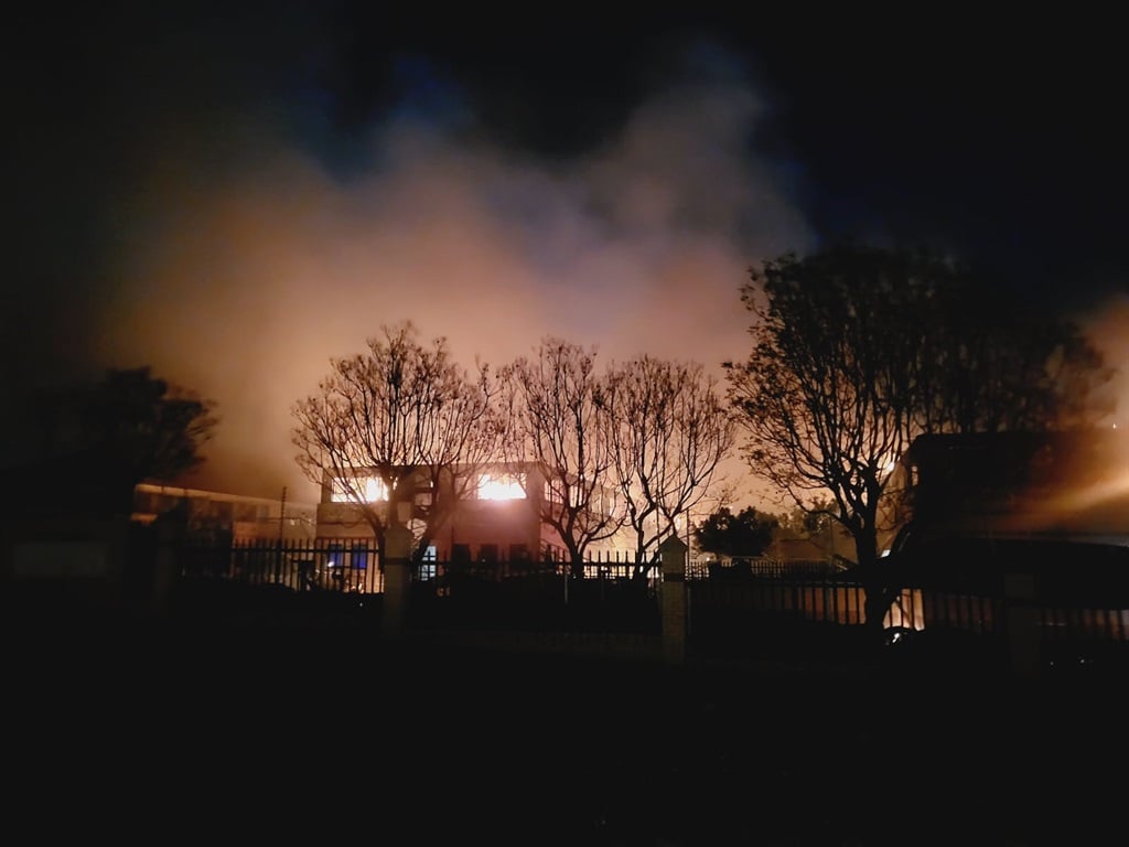 A fire broke out at a Midrand residential complex 