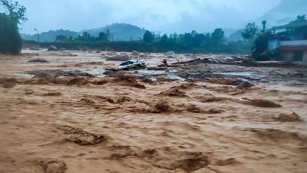 News24 | 'My thoughts are with all those who have lost their loved ones': 36 dead in India landslides, floods