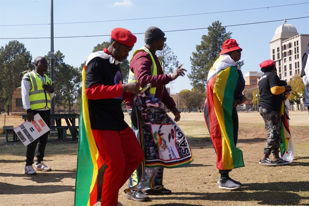 News24 | 'We are not in South Africa by choice', fed-up Zimbabwean nationals angry over passport price hikes