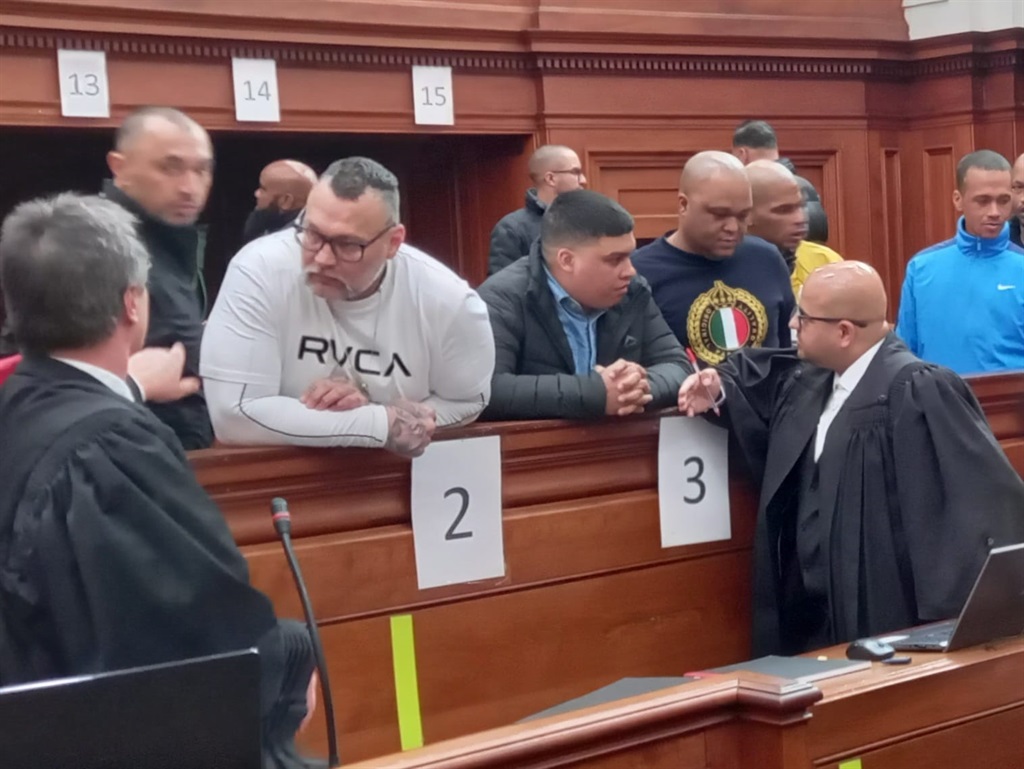 Zane Kilian and Ziyaad Poole during an adjournment at the Western Cape High Court. (Jenni Evans/News24)