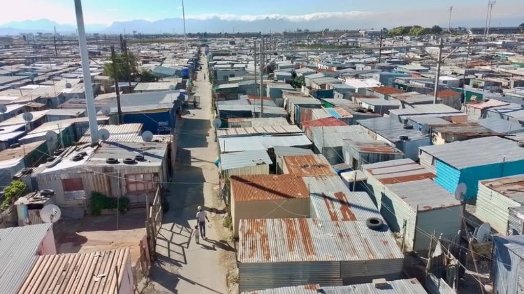 Residents in Philippi are staying indoors and businesses are closed after warnings of a gang turf war in the area. (Sandiso Phaliso/GroundUp)