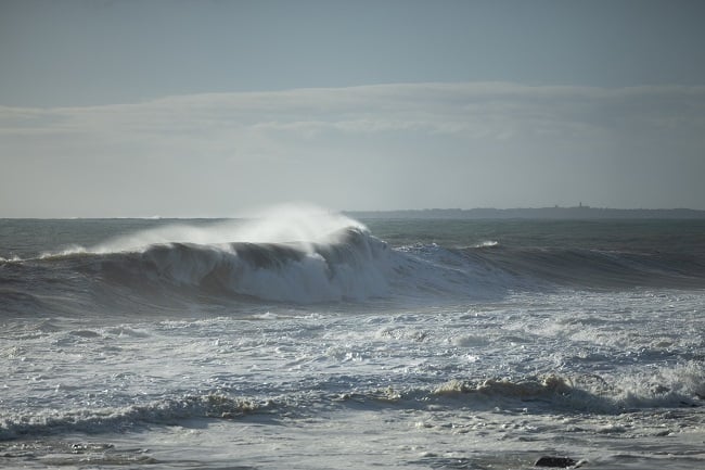 Strong swells at a beach in Cape Town. (Misha Jordaan/Gallo Images)