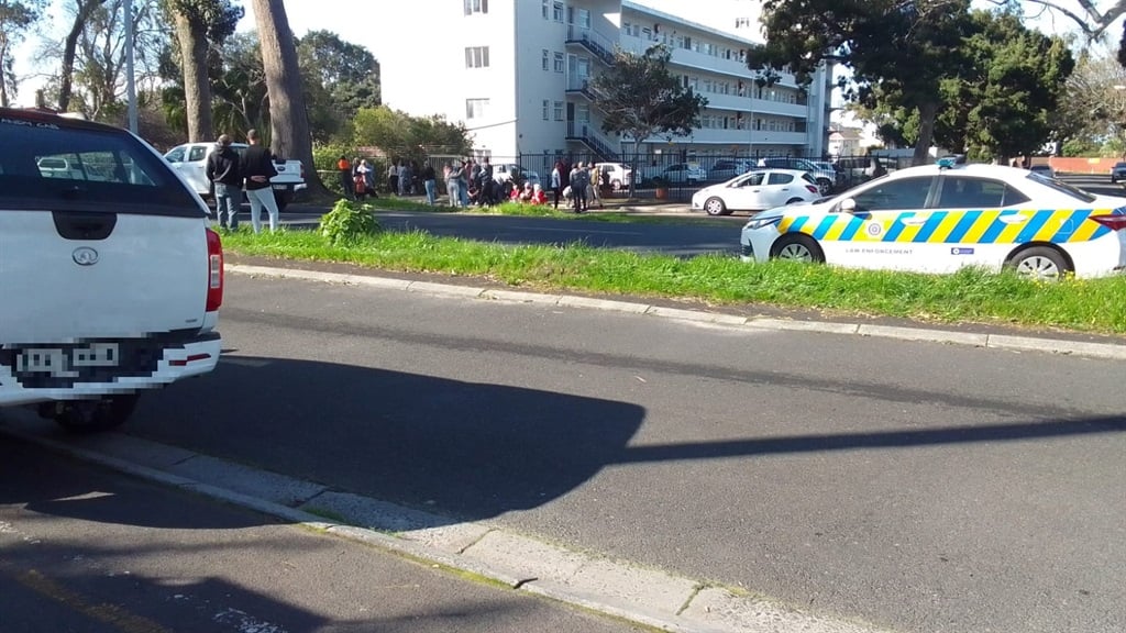 Two men were shot dead in Kenilworth, Cape Town (Supplied by a resident)