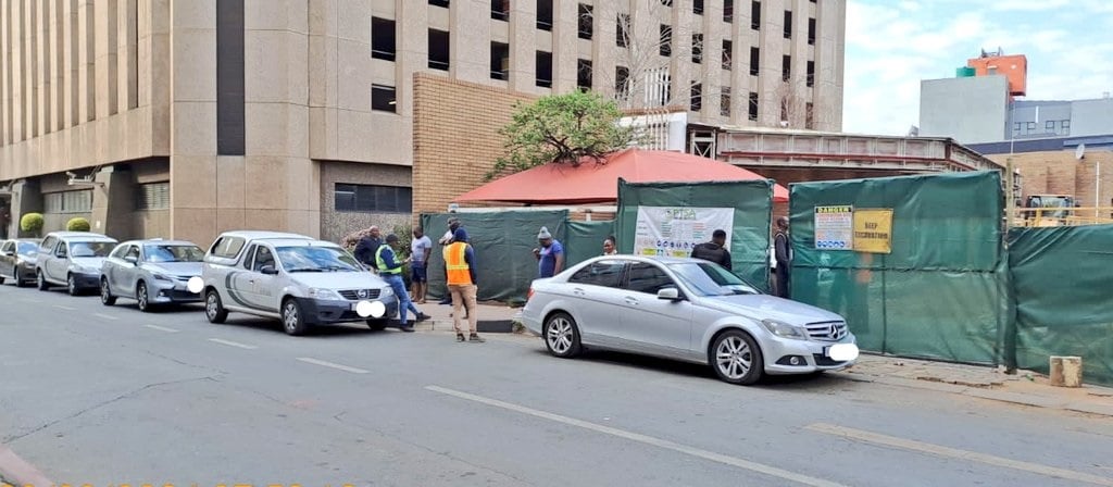 News24 | Four suspected extortionists arrested at Johannesburg construction site