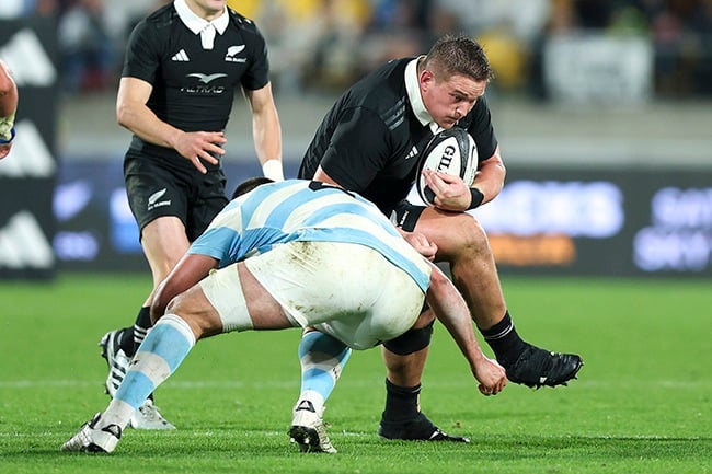 New Zealand's Ethan de Groot in action against Argentina. (Hagen Hopkins/Getty Images)