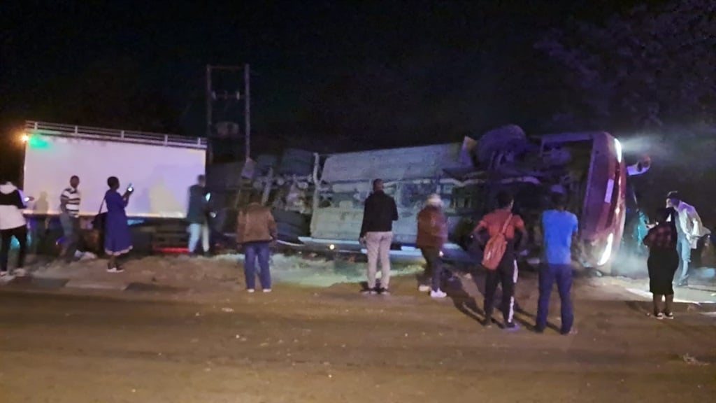 Bus accident claims 10 lives!  | Daily Sun