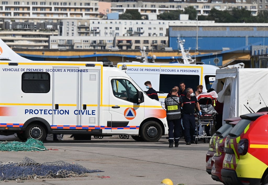 News24 | Twelve migrants die trying to cross Channel to UK - French authorities