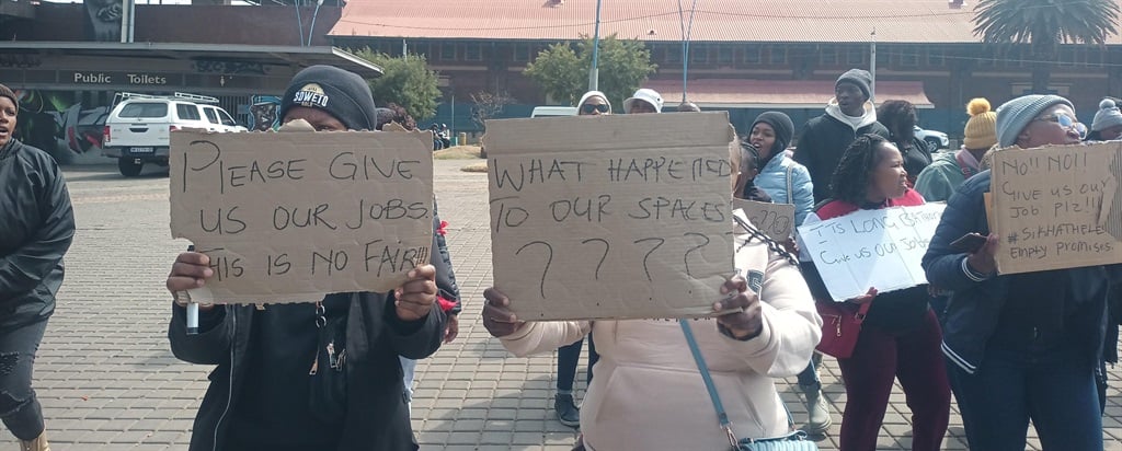 Protesters: Premier Lesufi lied to us!    | Daily Sun