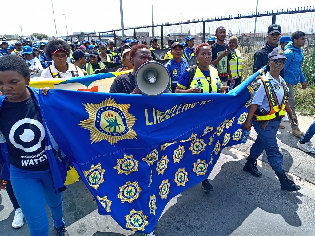 Khayelitsha residents took to the streets on Saturday demanding an end to criminality. (Supplied)