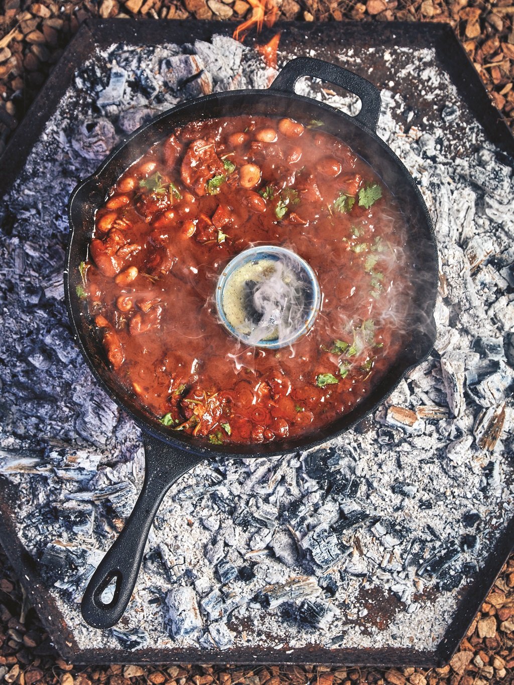 Butter chicken curry potjie.