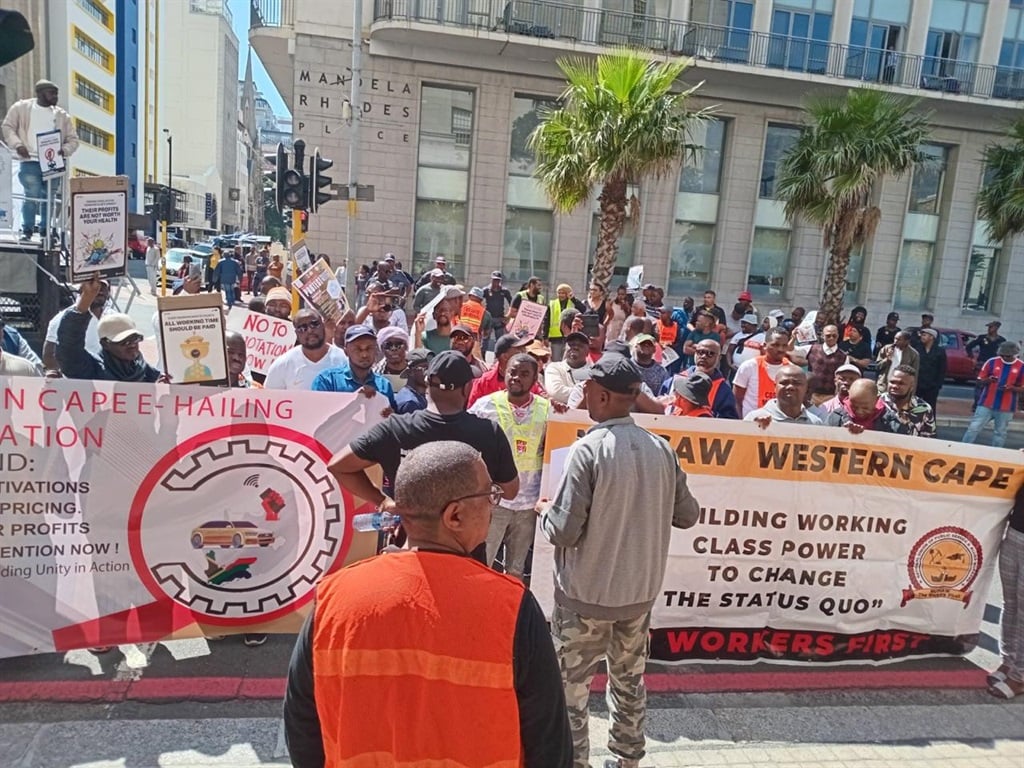 News24 | E-hailing drivers march through Cape Town, demanding that the industry be regulated