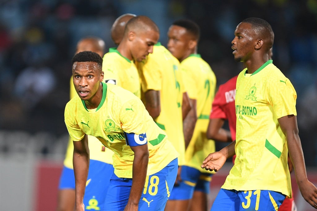 PRETORIA, SOUTH AFRICA - SEPTEMBER 17: Themba Zwane during the Betway Premiership match between Mamelodi Sundowns and SuperSport United at Loftus Versfeld Stadium on September 17, 2024 in Pretoria, South Africa. (Photo by Lefty Shivambu/Gallo Images)