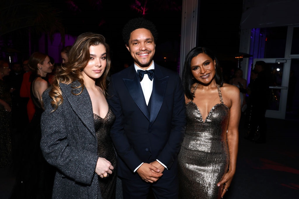 Hailee Steinfeld, Trevor Noah, and Mindy Kaling at
