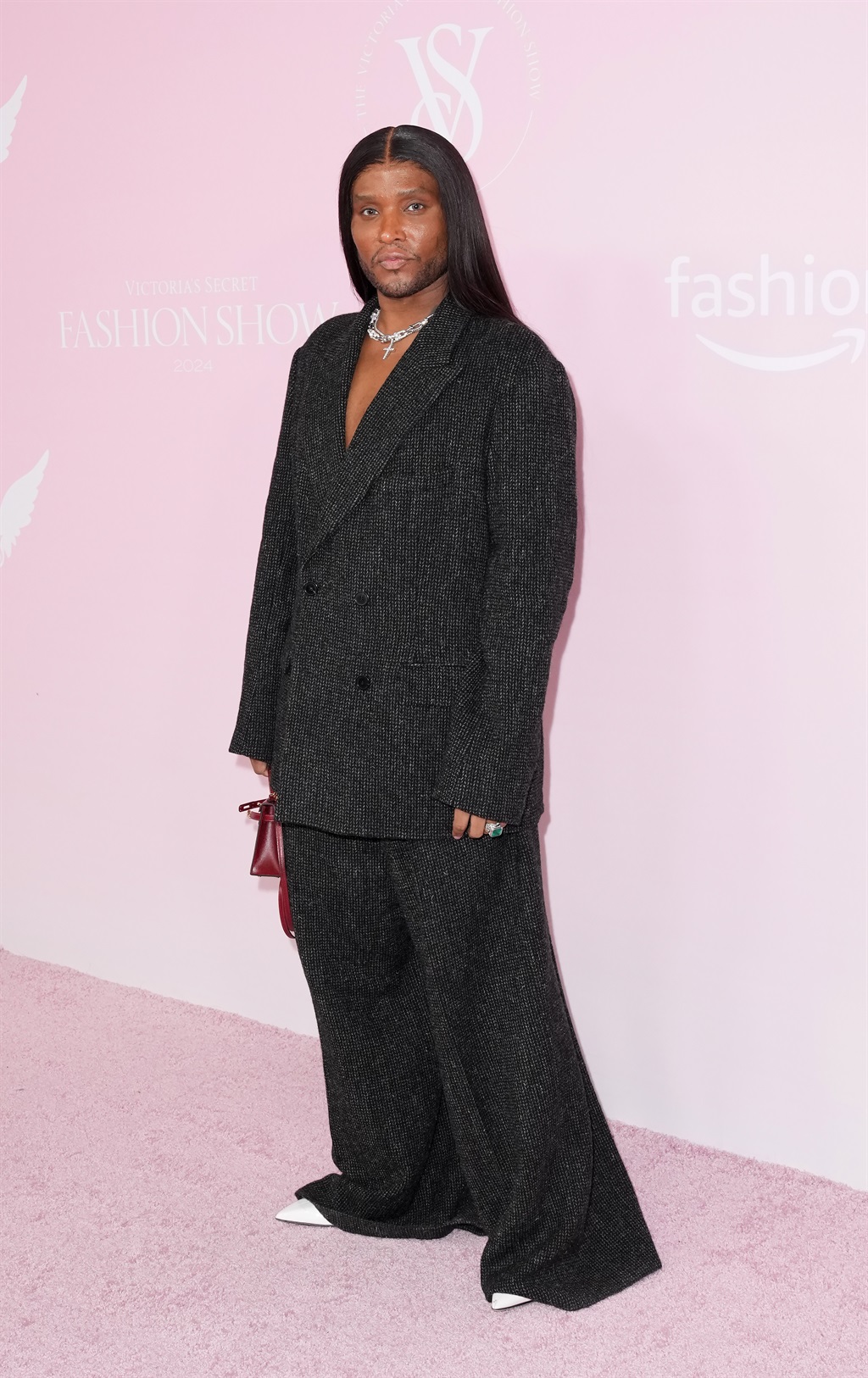 SEE | Victoria's Secret 2024 comeback: Stunning 'pink' carpet