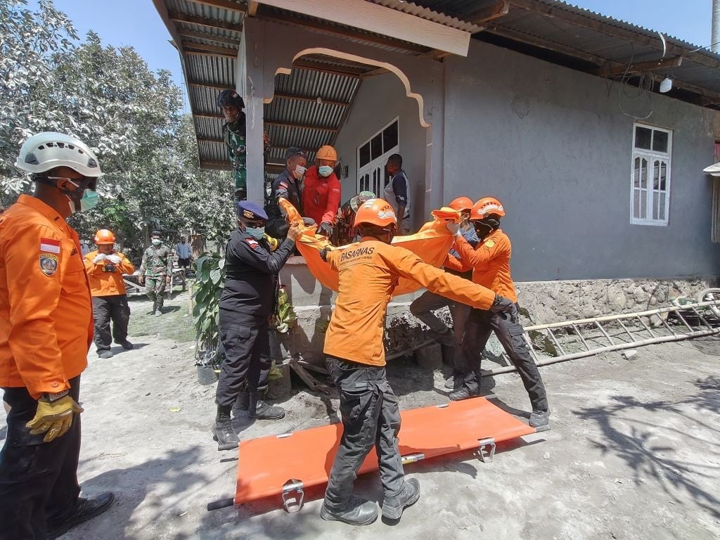 News24 | Indonesia volcano erupts again after killing nine day earlier