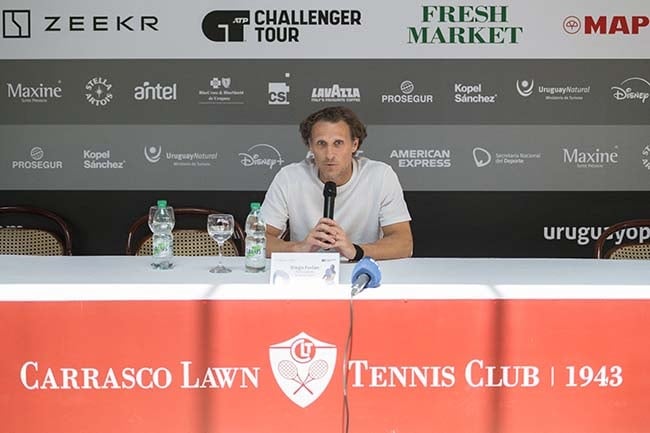 Sport | 'Like a little boy': Former Man United star Forlan on his tennis pro debut