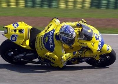 <b>BRAZIL GP HOPES DASHED:</b> Fans hoping to see the Brazil MotoGP return in 2014 have had their hopes dashed. Pictured here is Honda rider Makoto Tamada who won the 2004 Brazilian MotoGP in Rio de Janeiro. <i>Image: AP</i>