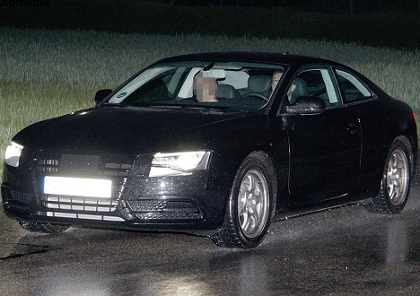 SPOTTED: Audi's A5 is set to receive a facelift in 2011.