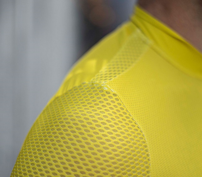 
Italy remains the market leader for performance cycling fabrics. And Ciovita sources from there, for this jersey. (Photo: Ciovita)
