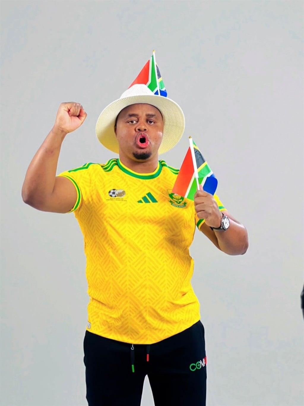 'Africa Unite': Mthandeni backs Bafana!