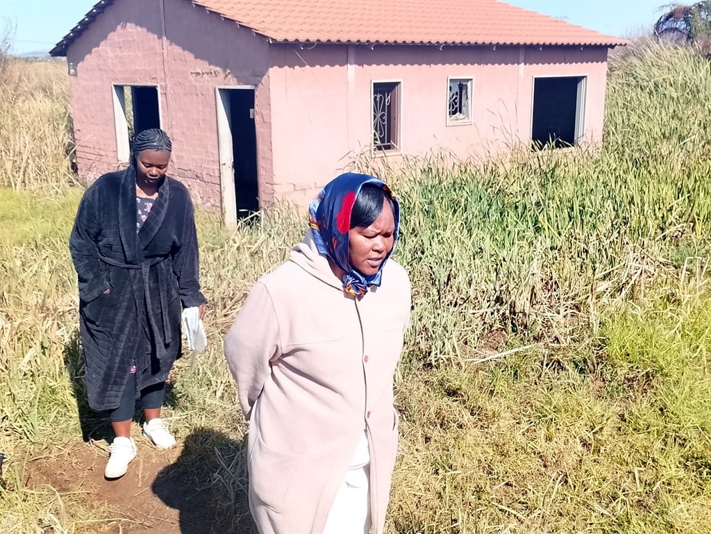 Mum: My house is a dam and now I’m homeless!