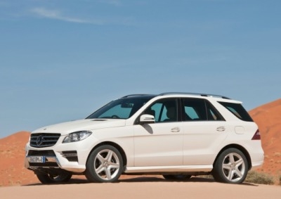THREE-STAR SUV: Although it’s bigger, clever styling has managed to make Merc’s new ML look sleeker and compact.<a href="http://www.wheels24.co.za/Galleries/Image/Mercedes/ML%202012" target="_blank"> Image gallery</a>