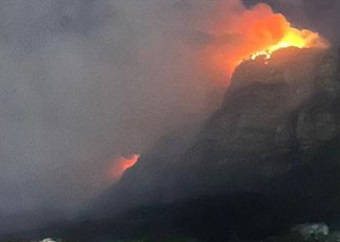 Table Mountain blaze: Light rain aids firefighting efforts, 200 hectares of veld destroyed