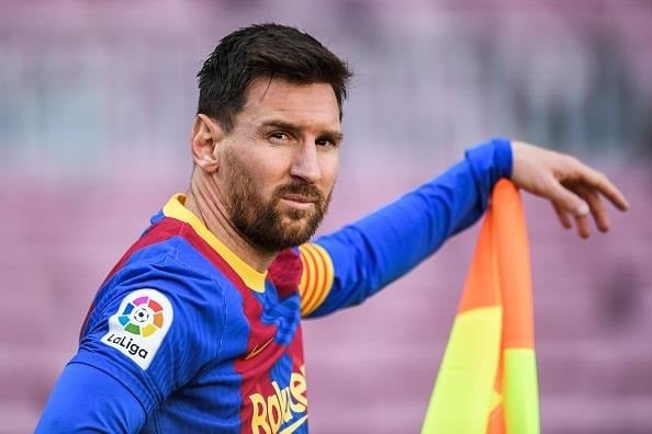 Lionel Messi returning to Barcelona would be 'perfect', says Jordi Alba who  says Argentine looks 'weird' in Paris Saint-Germain shirt