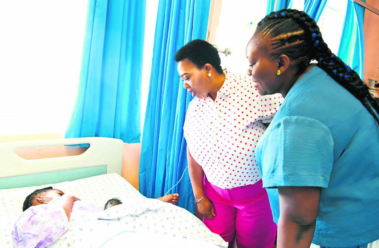 KZN Premier Nomusa Dube-Ncube (left) and Health MEC Nomagugu Simelane check on new mothers after the province welcomed 86 newborn babies. 