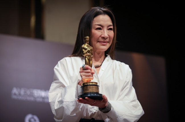Michelle Yeoh recently travelled home to Malaysia to show her family her Oscar. (PHOTO: Gallo Images/Getty Images)
