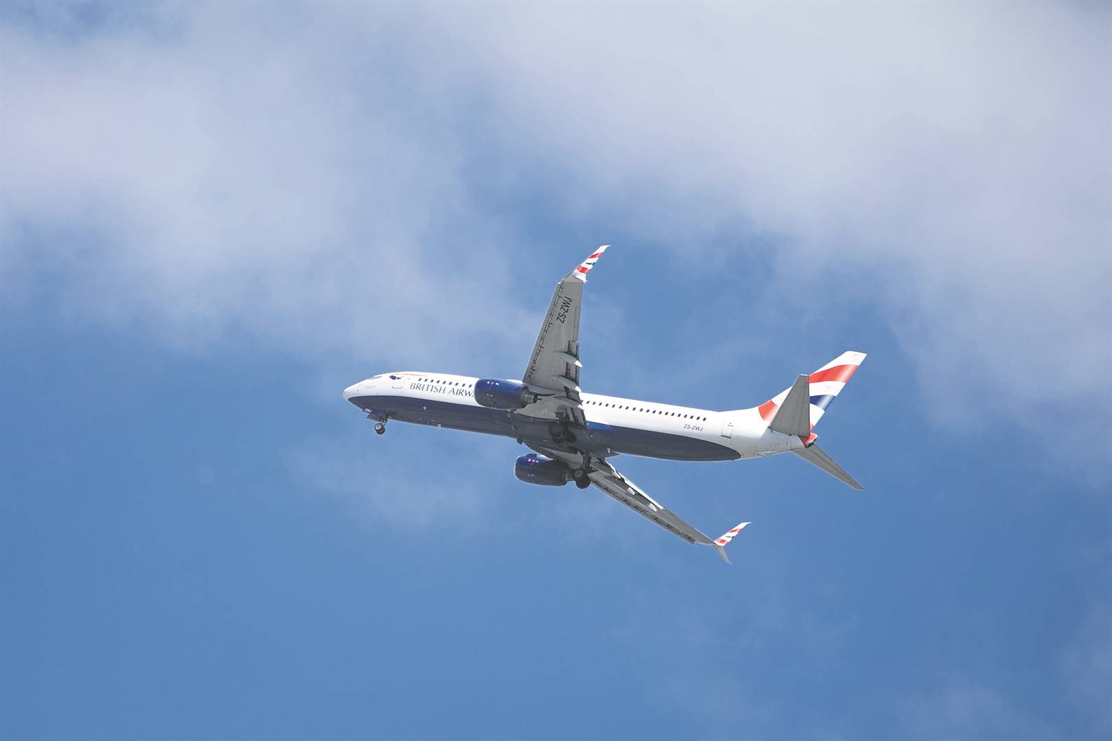 ’n Vliegtuig van British Airways styg in Kaapstad op. Brittanje het gister Suid-Afrika terug op sy rooilys geplaas. Foto: Gallo Images