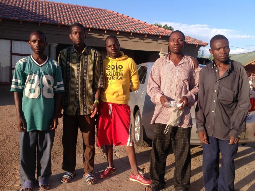 Maristeta Maphosa (30), Zakes Sithole (29), Nandos Mchebe (20), Freddy Simango (41) and Zacharia Mashaba (41) at Doris Ndlovu Mathibe’s home in Klipgat. Photo by Samson Ratswana
