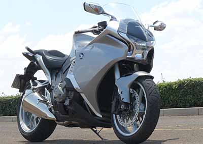 <b>BIRDS OF A FEATHER:</b>The automatic Honda VFR1200FD is hard to distinguish from its manual counterpart - and either is a stunner!