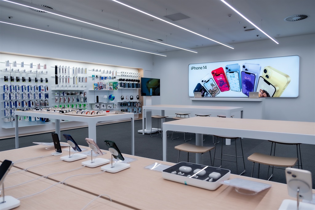 apple, eastgate, istore, tech, south africa