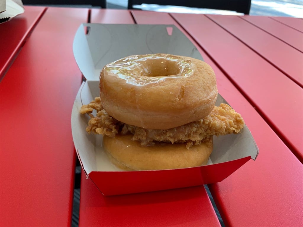 Doughnut Zinger Burger (Business Insider/ Phumi Ra