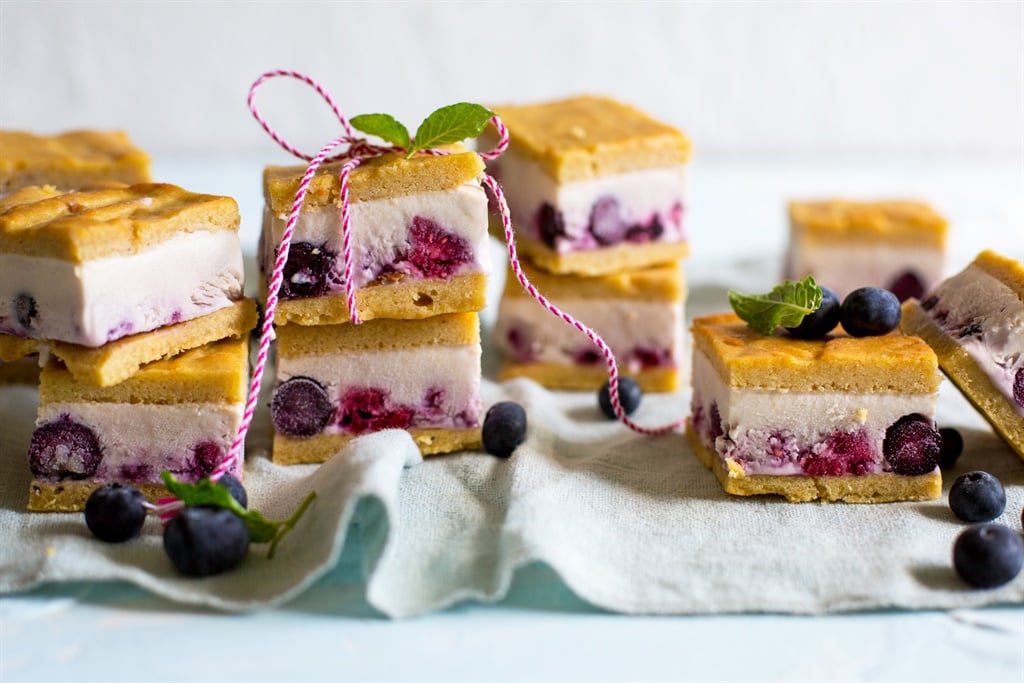 blueberry,ice cream,sandwiches,low carb