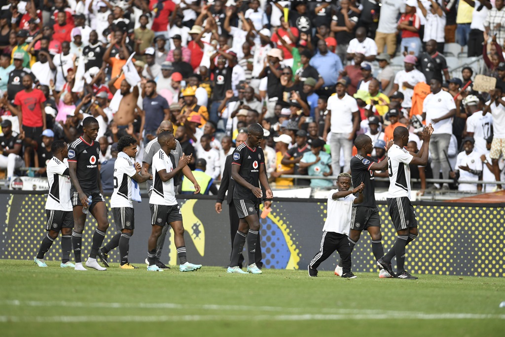Orlando Pirates players will continue without the influence of their attacking coach Scott Chickelday 