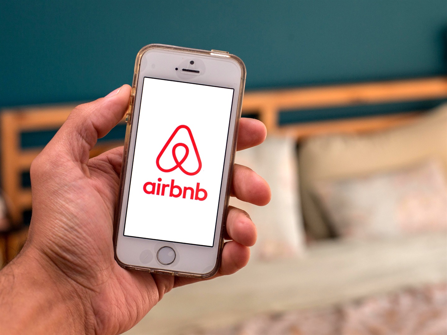 Airbnb suspended its operation in Russia and Belarus a month ago. Thiago Prudencio/SOPA Images/LightRocket via Getty Images