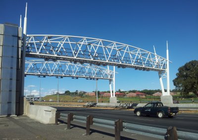 <b>RESISTANCE IS FUTILE:</b> Government spokesman Jimmy Manyi has seemingly addressed any lingering doubts about Gauteng's e-tolls.
